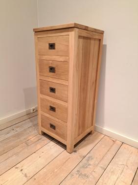 MOET WEG!!  Massief teak ladenkasten en salontafels !! (Zie advertentie)