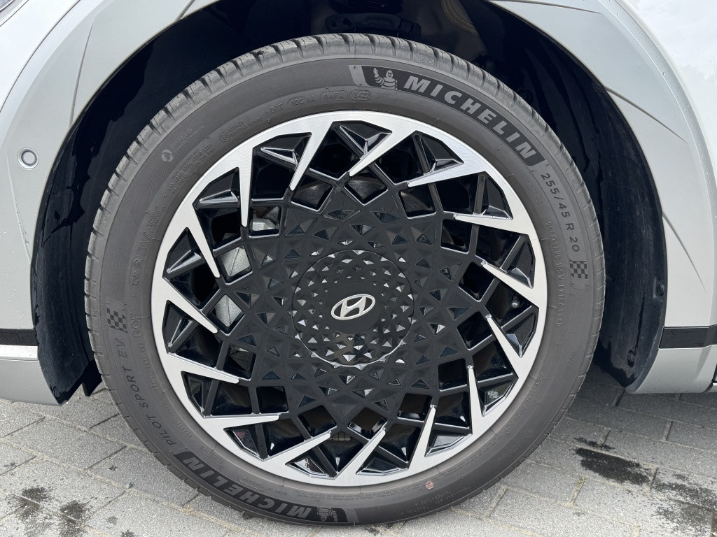 Hyundai Ioniq 5 lounge awd 77.4 kwh | digitale buiten spiegels | lage km-st