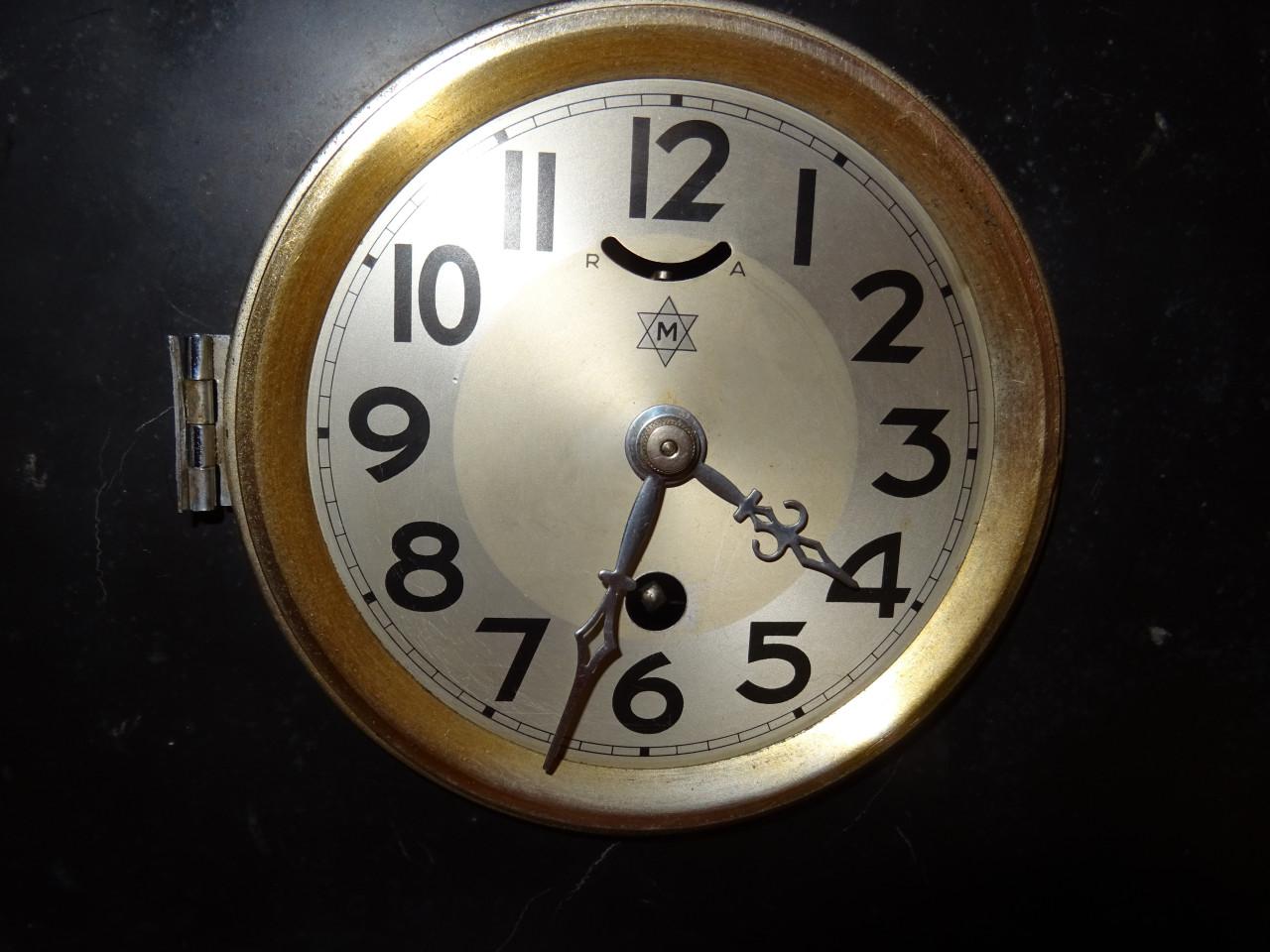 Te koop mooi schouwstel marmer uit boedel