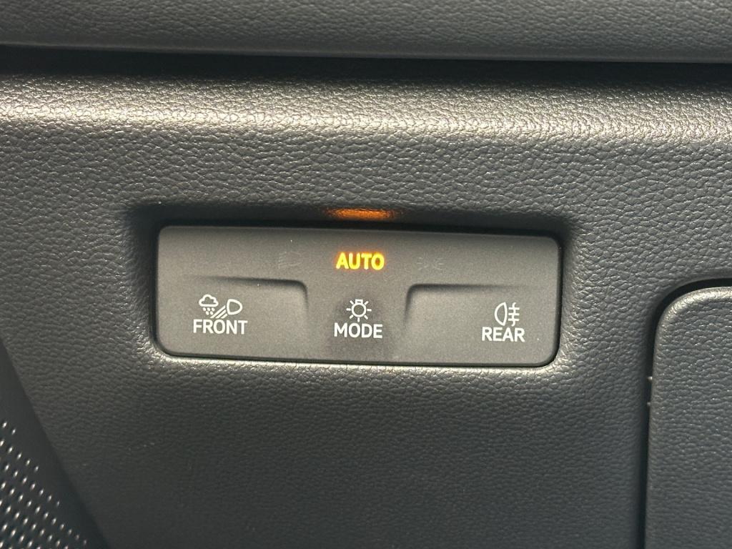 Volkswagen Passat variant 1.5 etsi 150pk elegance | alcantara | head up | c