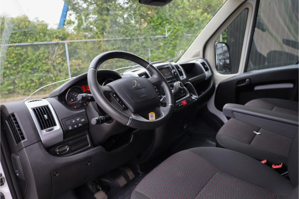 Peugeot Boxer 2.2 bluehdi 165 l2h1 dubb cab. 7 zits i nav i cam