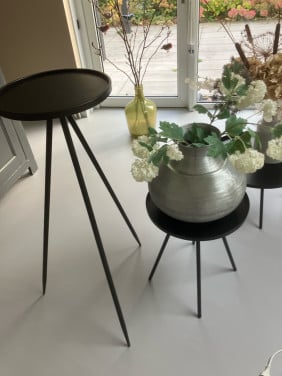 Bijzet tafels/ plantenzuil
