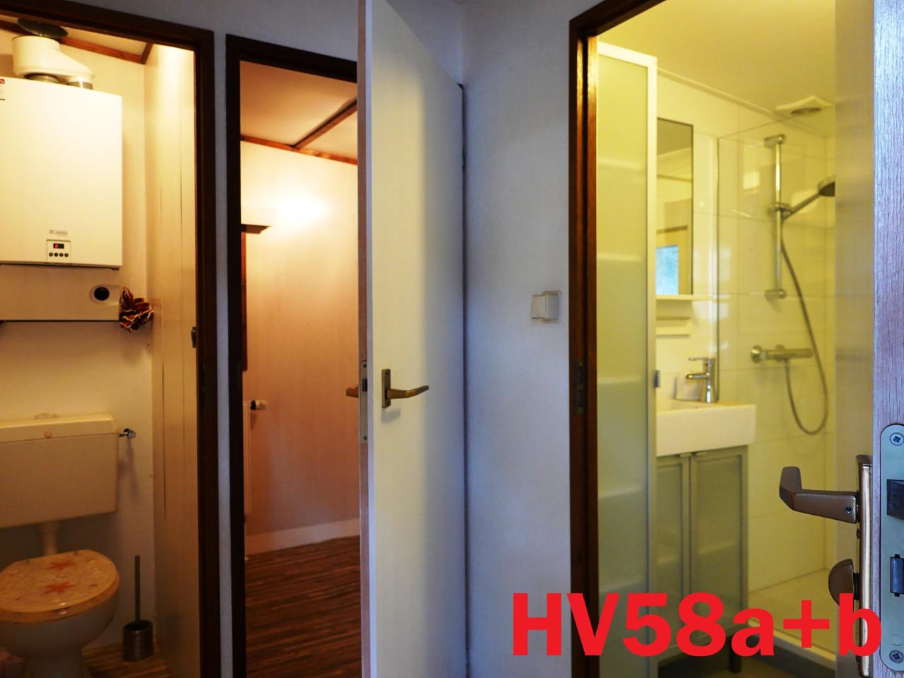Edelweisz L-chalet met hardhouten kozijnen met dubbel glas en CV te koop
