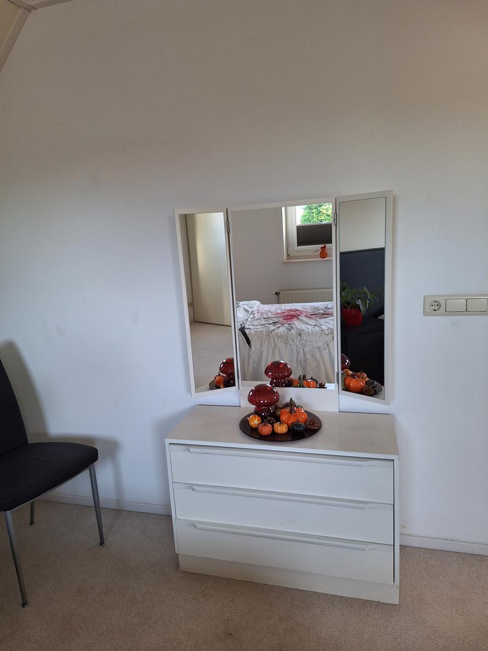 Ladekast met 3 luiks-spiegel