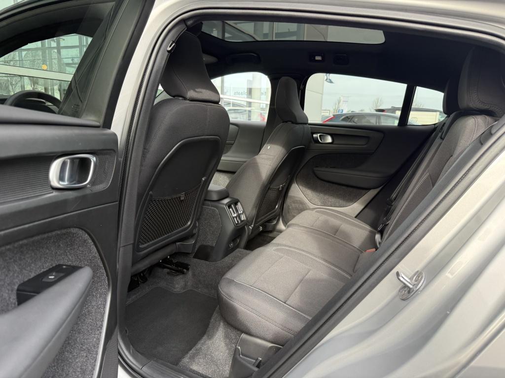 Volvo C40 recharge twin pro 408pk| panodak| 360camea| h&k sound
