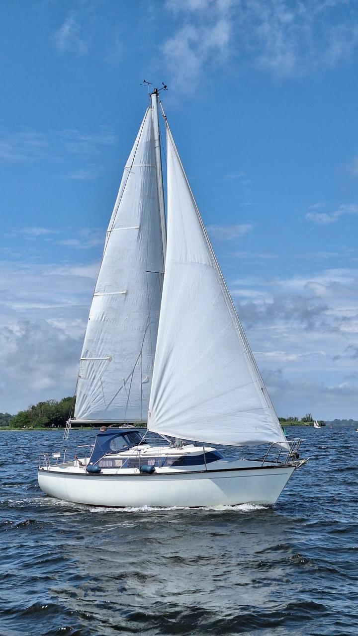 Dufour 2800