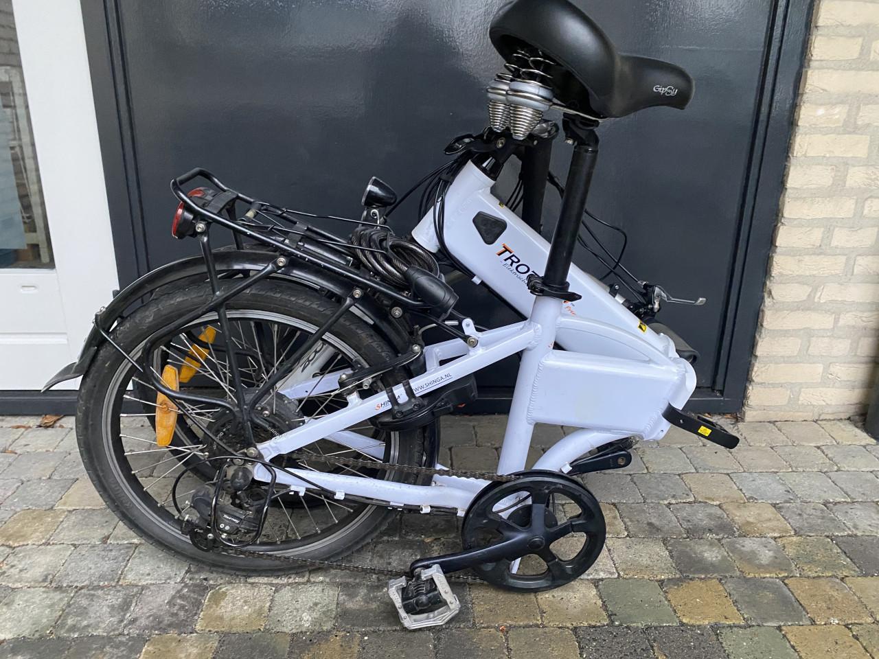 Elektrische lacros vouwfiets