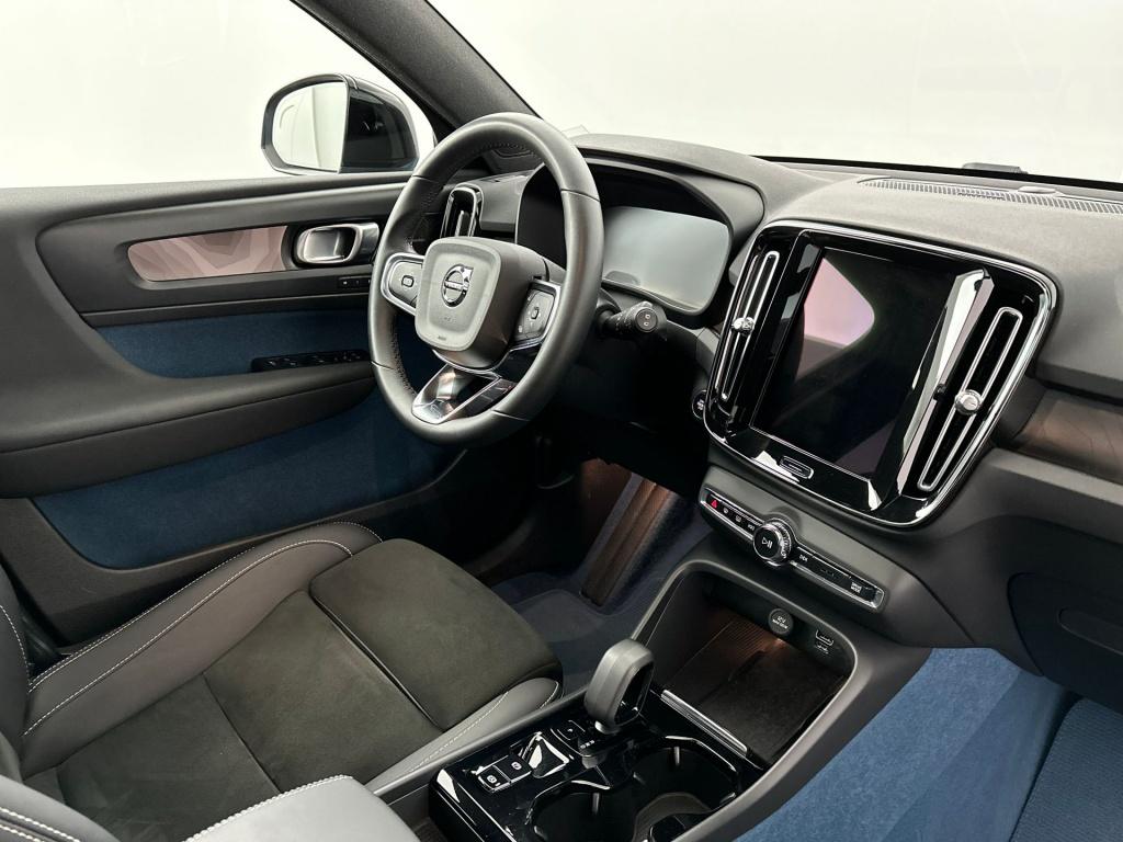 Volvo XC40 t5 262pk recharge ultimate dark | adap.cruise| panodak| trekhaak