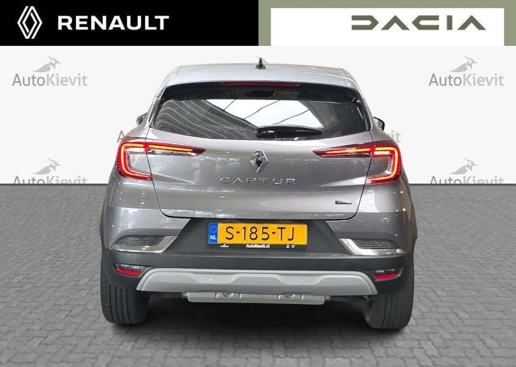 Renault Captur 1.6 e-tech plug-in hybrid 160 iconic