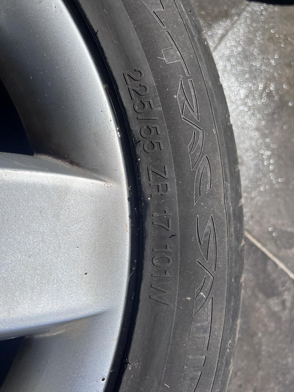 Autobanden (zomer) Te Koop