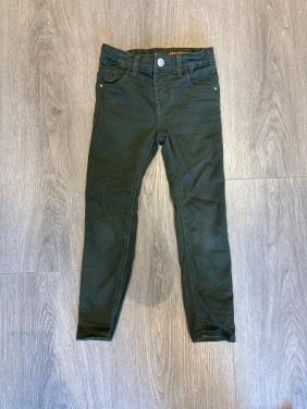 Groene Broek maat 110.