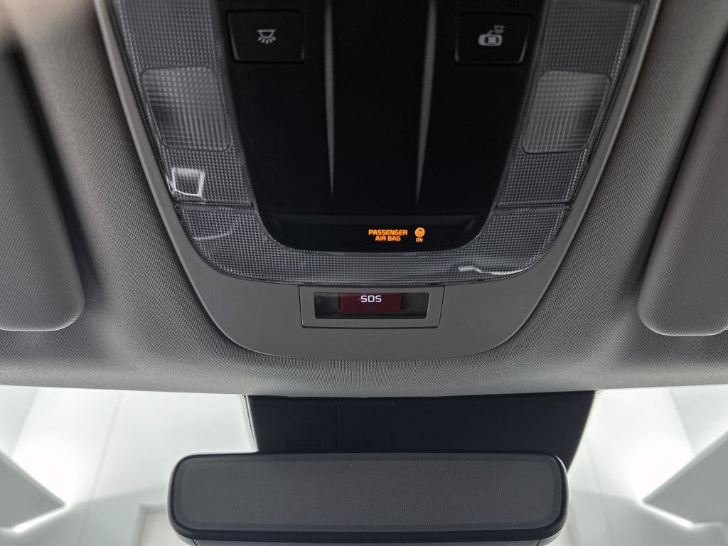 Kia Sportage 1.6 t-gdi plug-in hybrid awd dynamicline | sidebars | lichtmet