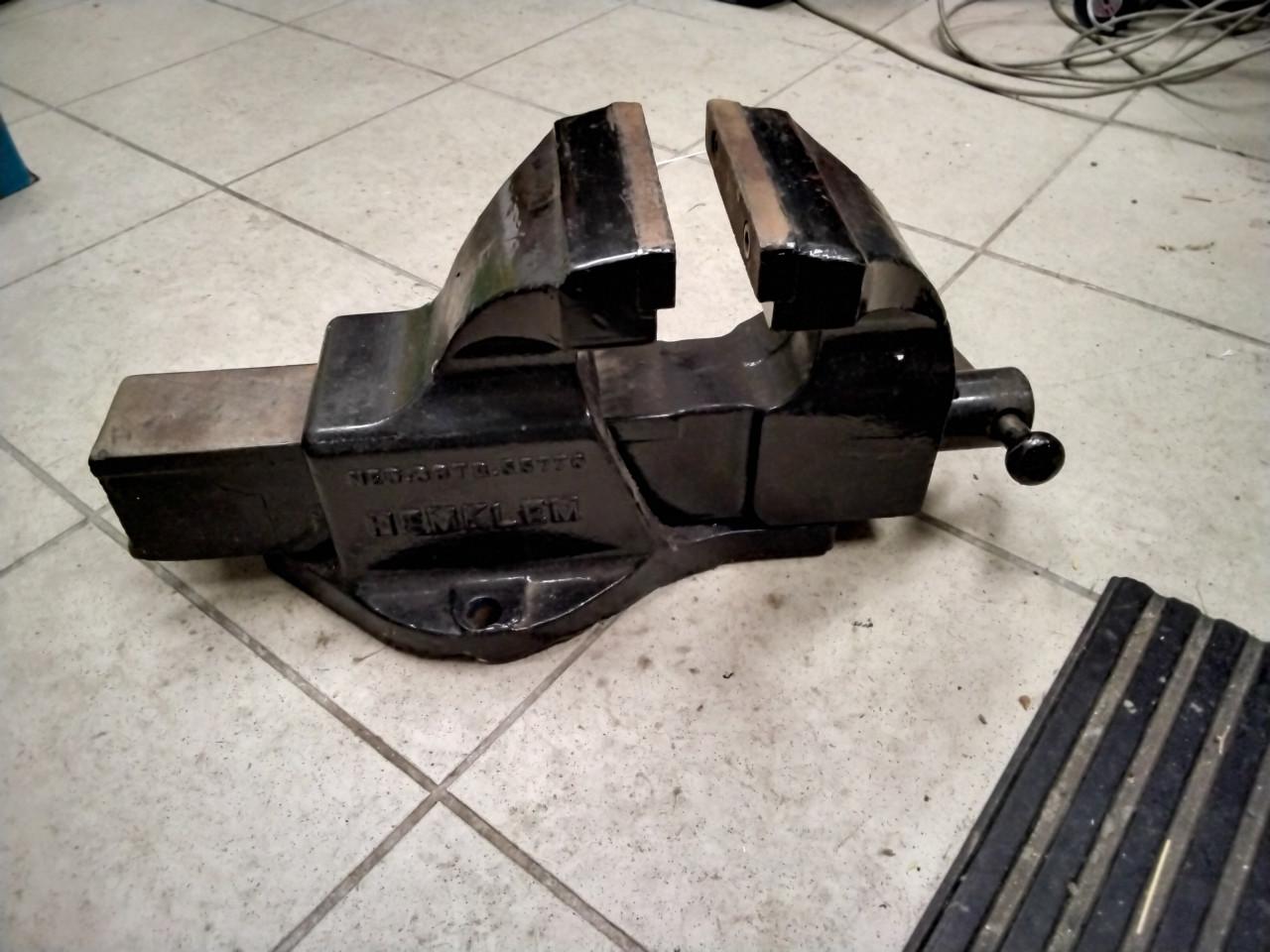 Bankschroef merk hemklem