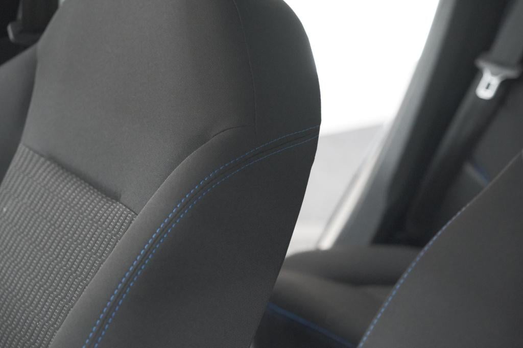 Peugeot 208 puretech 82 signature | allseason banden | navigatie | parkeers