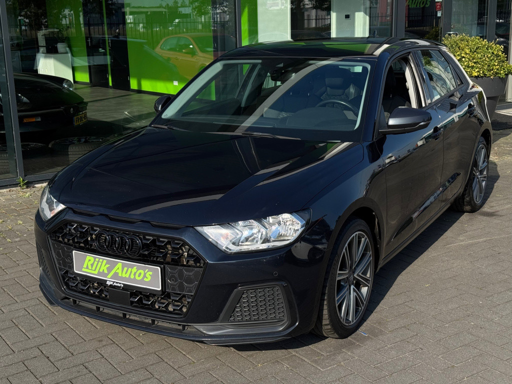 Audi A1 Sportback 35 tfsi advanced * stoelverwarming * navigatie * cruise c