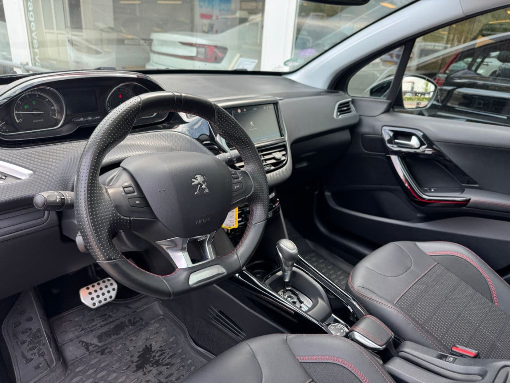 Peugeot 2008 1.2 puretech allure