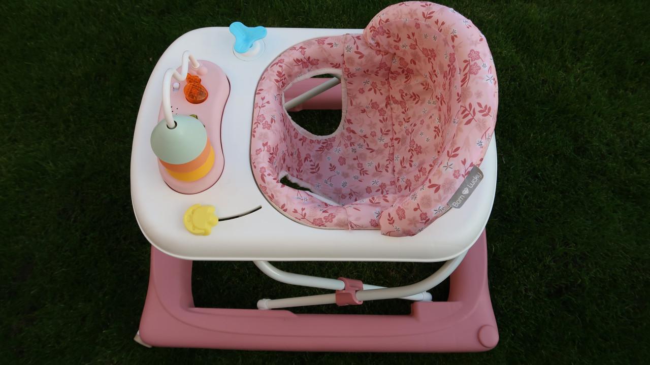 Born Lucky Loopstoel Soft Roze schoon en fris en z.g.a.n. voor €15,00