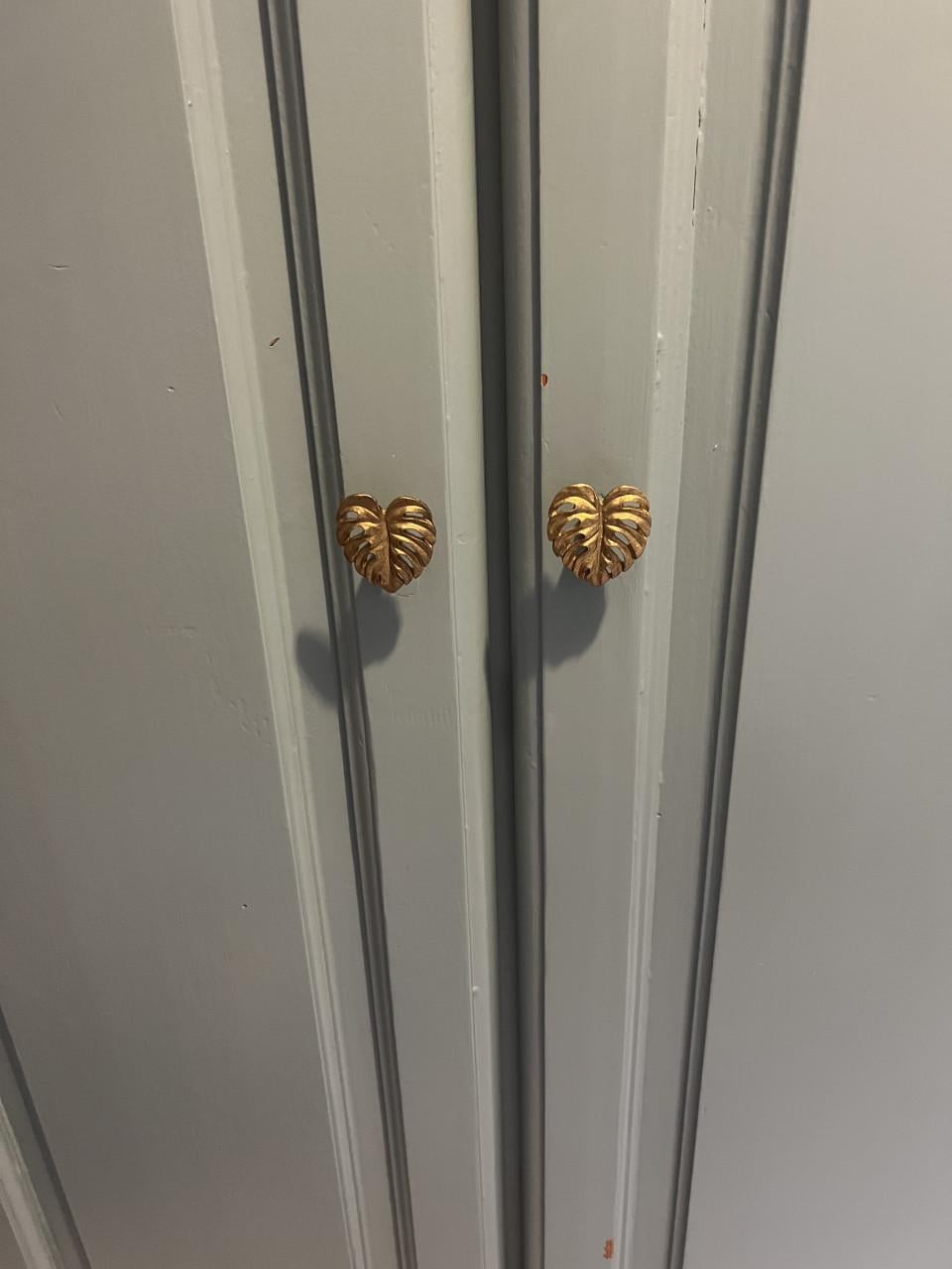 Mooie kast  voor baby of kinderkamer Moet weg !!!