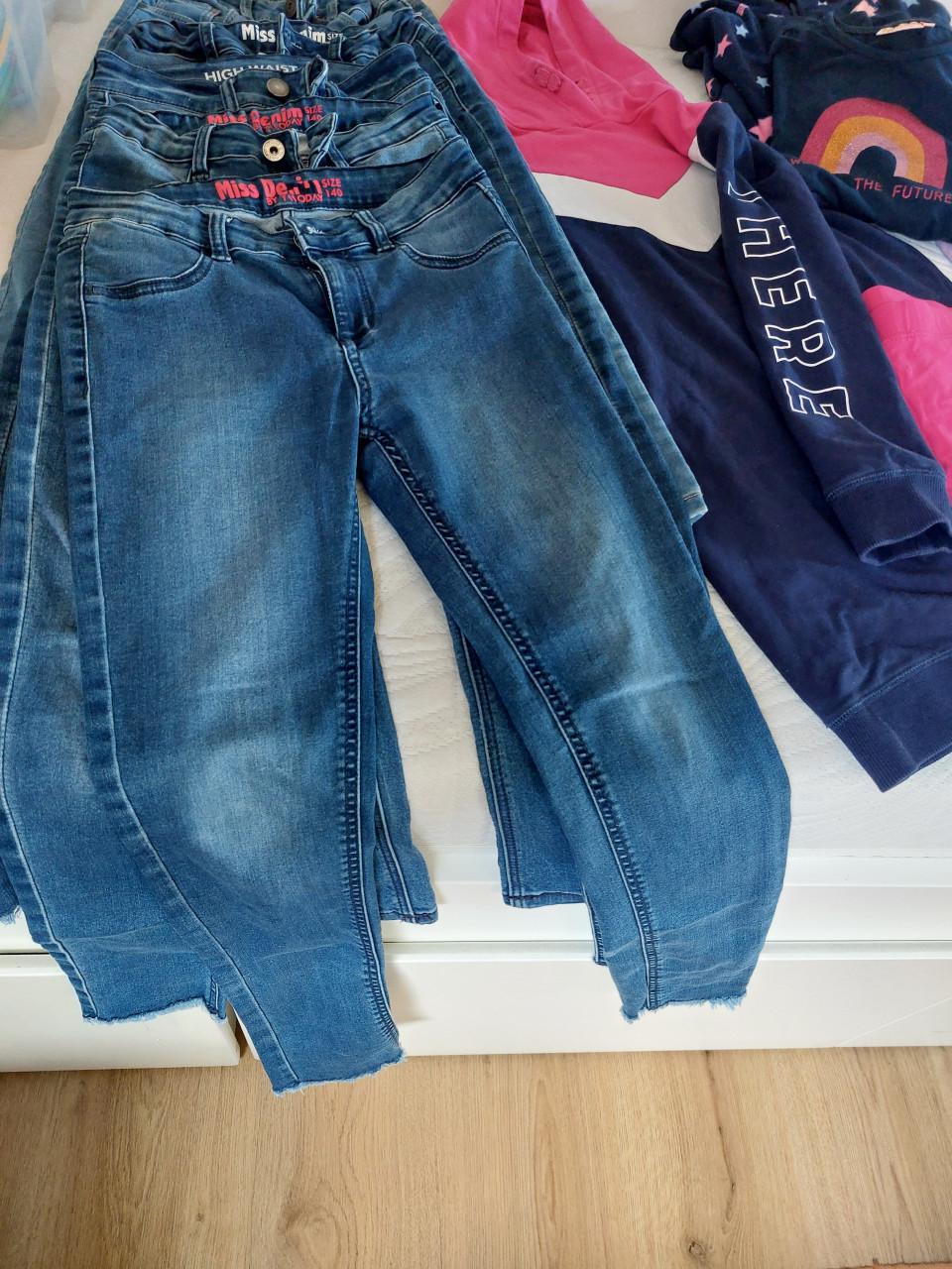 Kledingpakket maat 134-140