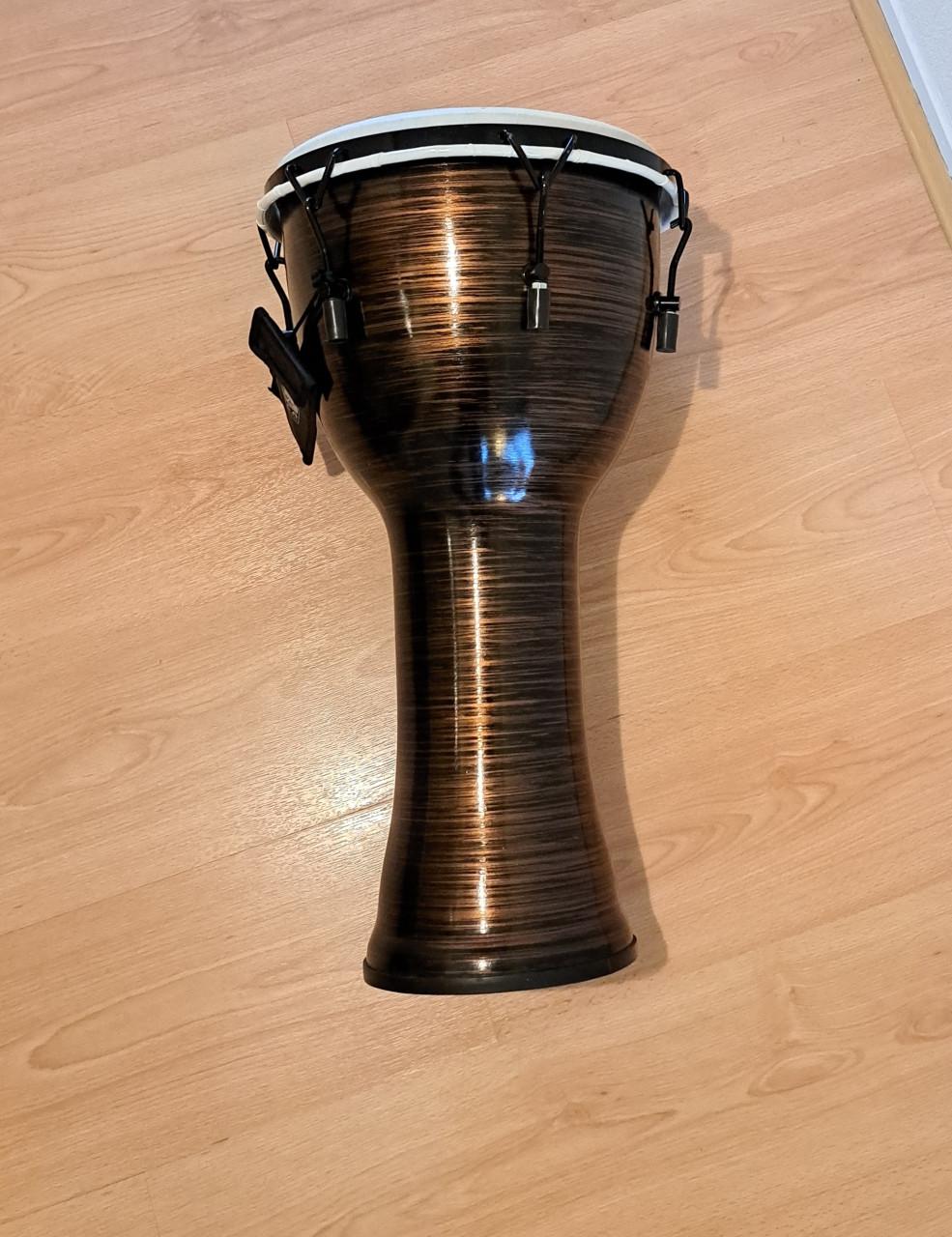 Djembe van Toca, met tas prima om lekker mee te leren drummen