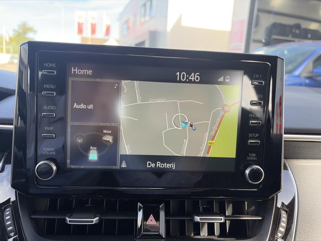Toyota Corolla 1.8 hybrid first edition
