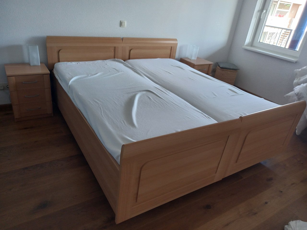 Tweepersoonsbed met verstelbare lattenbodem