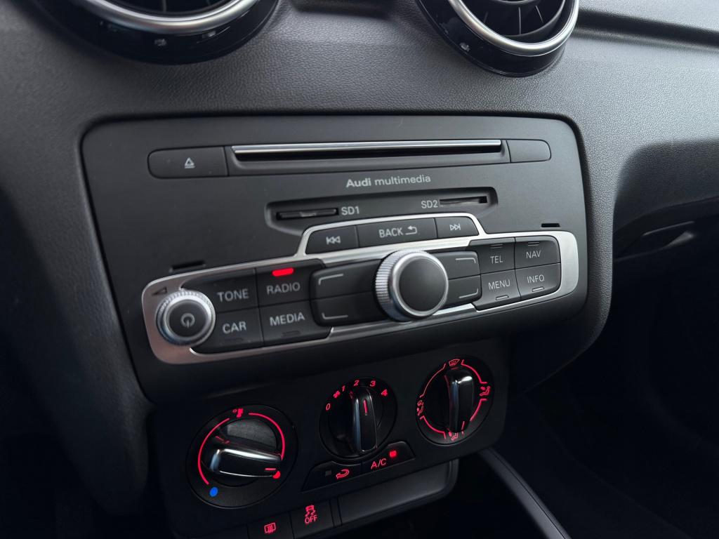 Audi A1 Sportback 1.0 tfsi design * cruise control * 17 inch * trekhaak * n