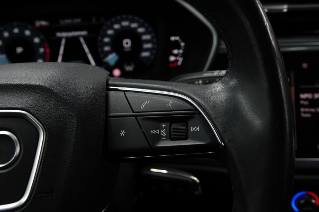 Audi Q3 35 tfsi | acc | carplay | pdc |