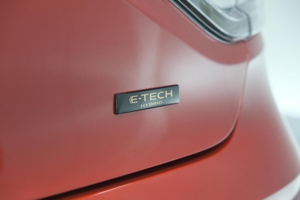 Renault Clio 1.6 e-tech full hybrid 145 techno | 360 camera | adaptieve cru