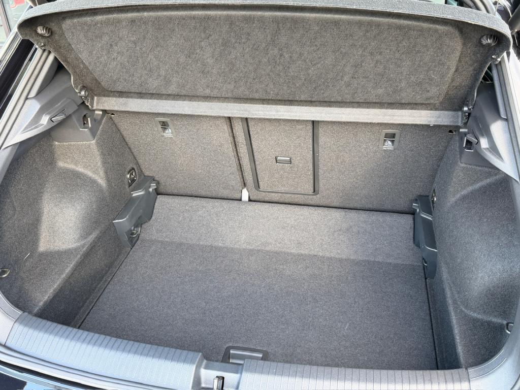 Volkswagen T-roc 1.5 tsi 150pk dsg r-line | camera | keyless | elek. achter