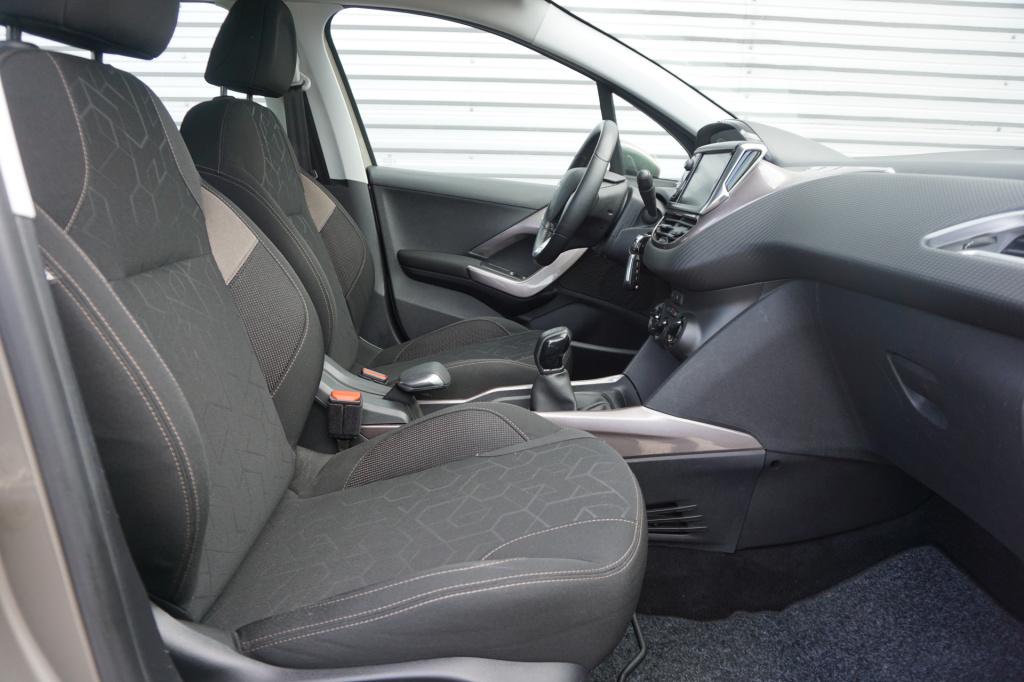 Peugeot 2008 1.2 vti active airco / navi / cruise / elektr. ramen / trekhaa