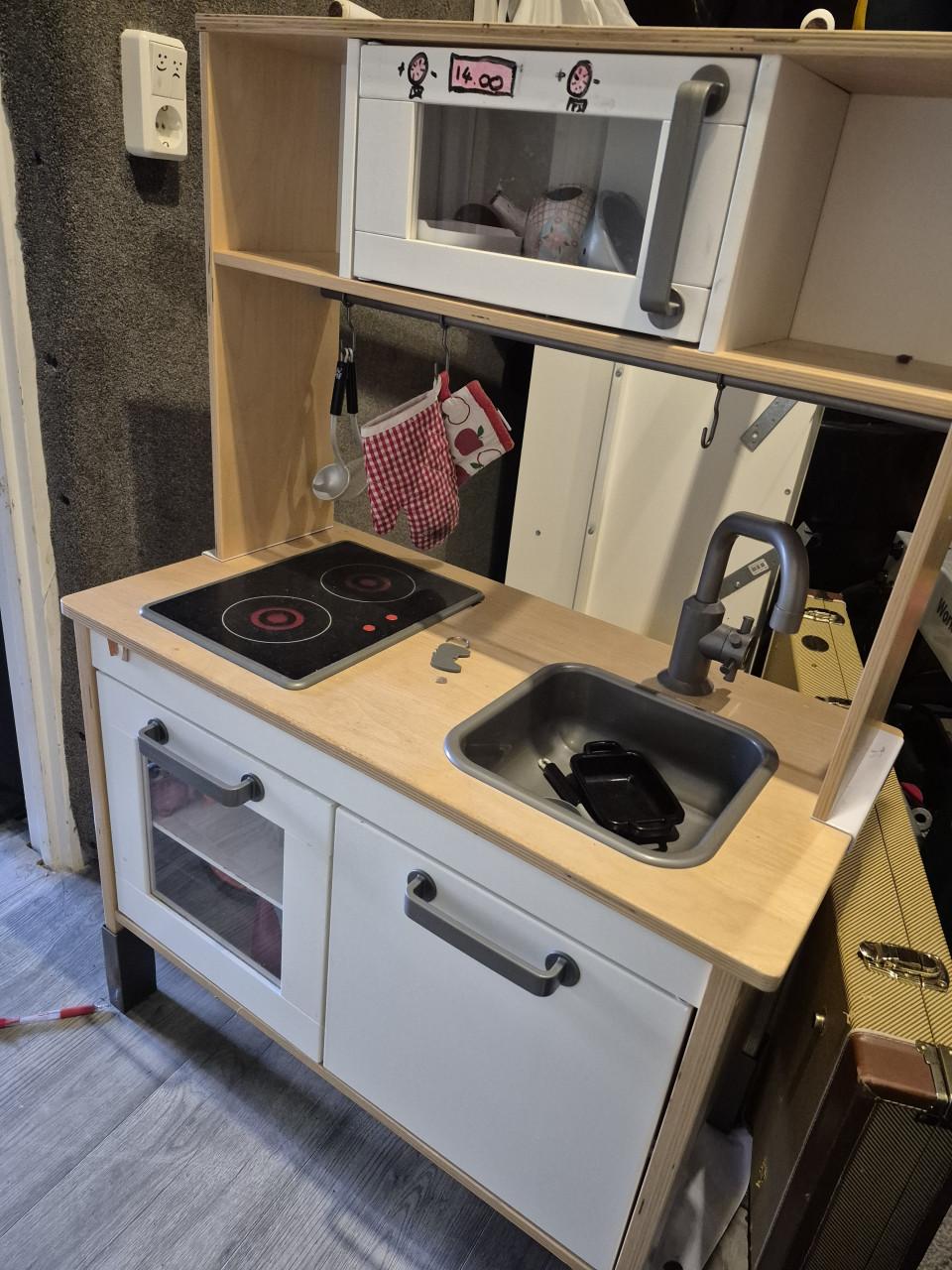 Ikea speelkeuken incl. accesoires