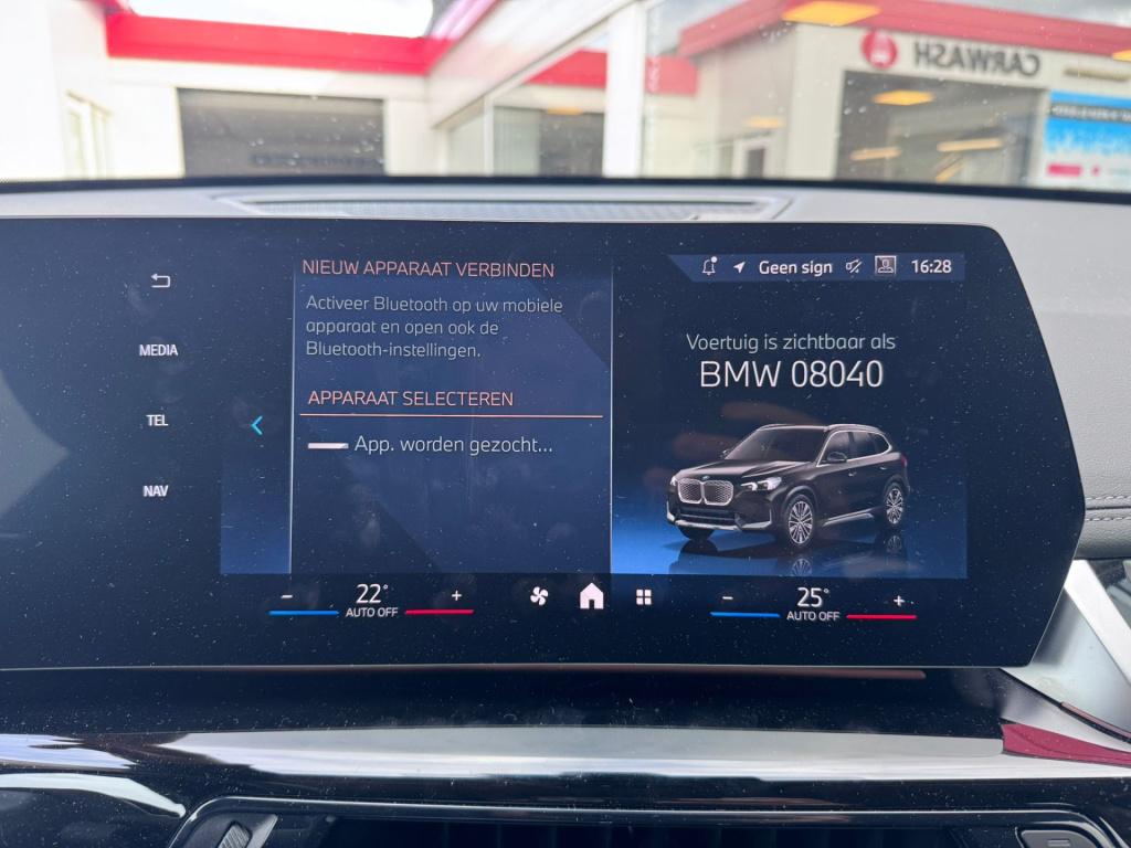 BMW Ix1 edrive20 67 kwh x-line