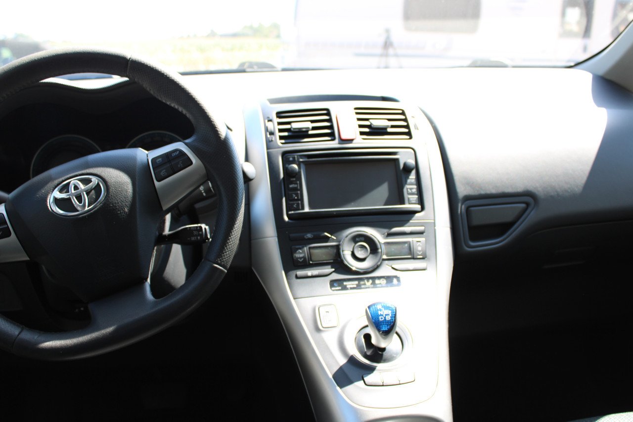 Toyota Auris 1.8 Full Hybrid 5DR APK groot scherm