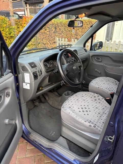 Opel Agila 1.2-16V Comfort