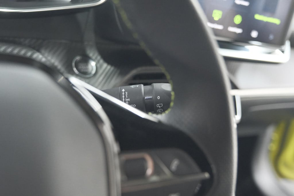 Peugeot 208 puretech 100 gt | camera | apple carplay | parkeersensoren