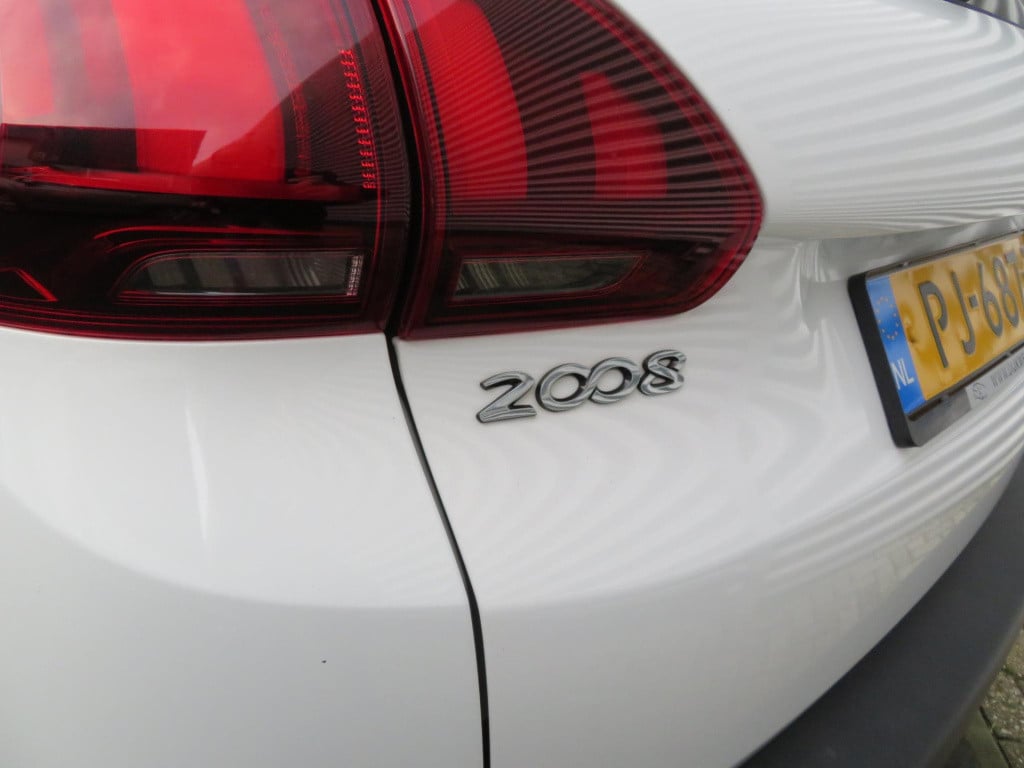 Peugeot 2008 suv 1.2 active clima/nav/park/trekhaak
