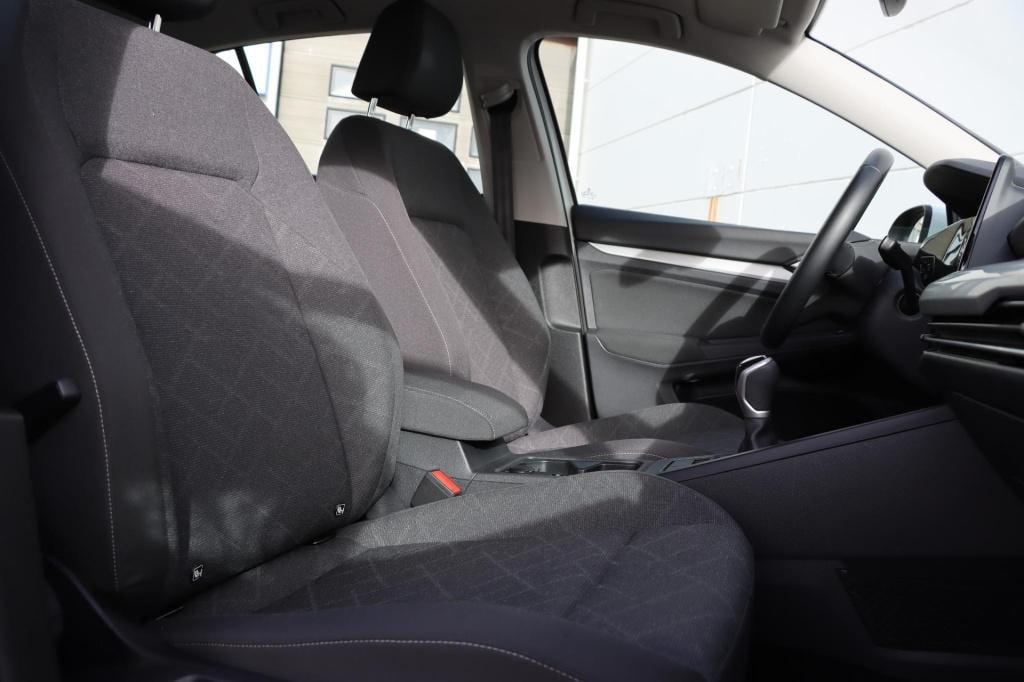 Volkswagen Golf 1.5 tsi life 130pk