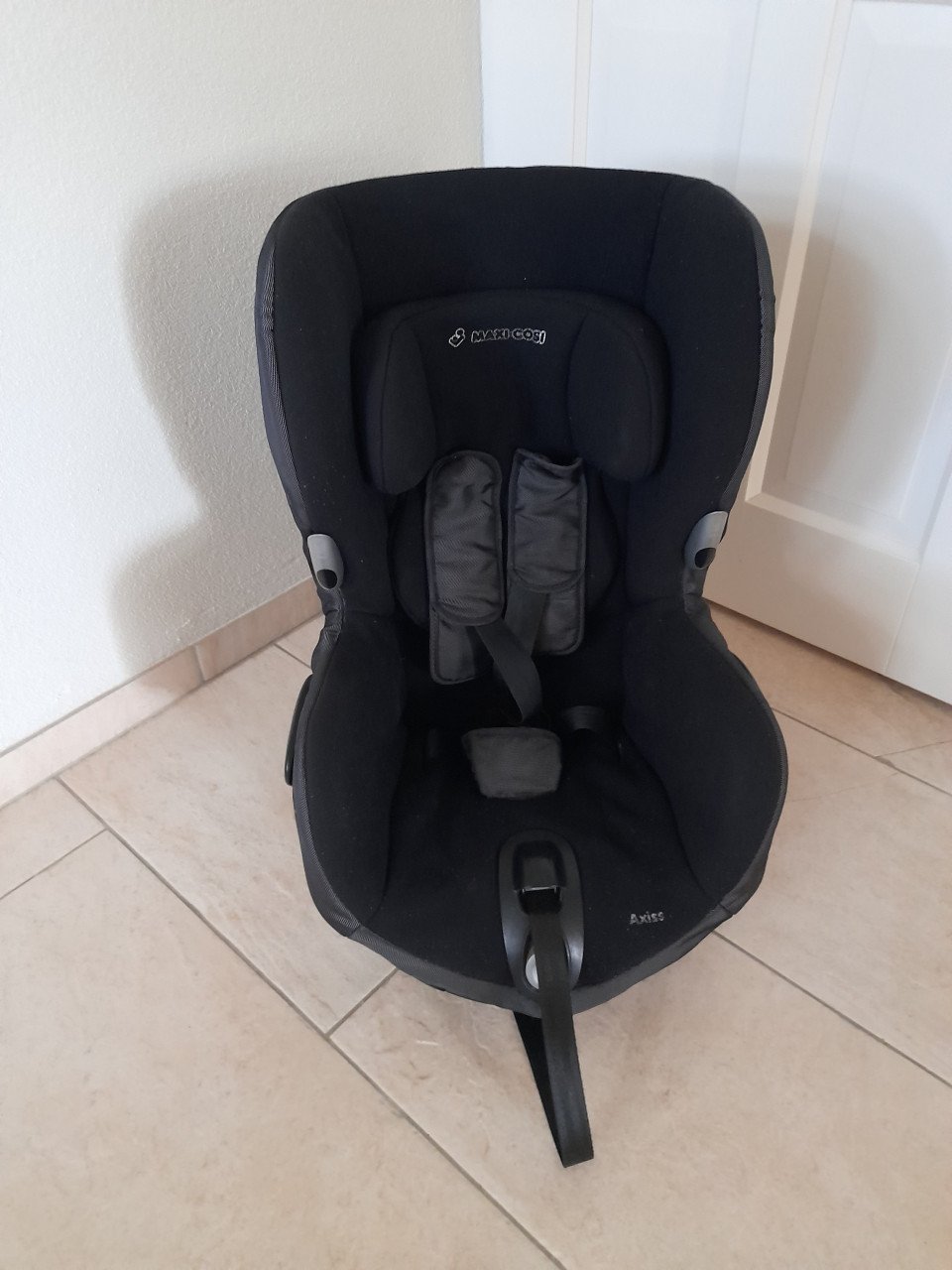 Maxi - cosi Axiss (DRAAIBAAR) in goede nette staat !