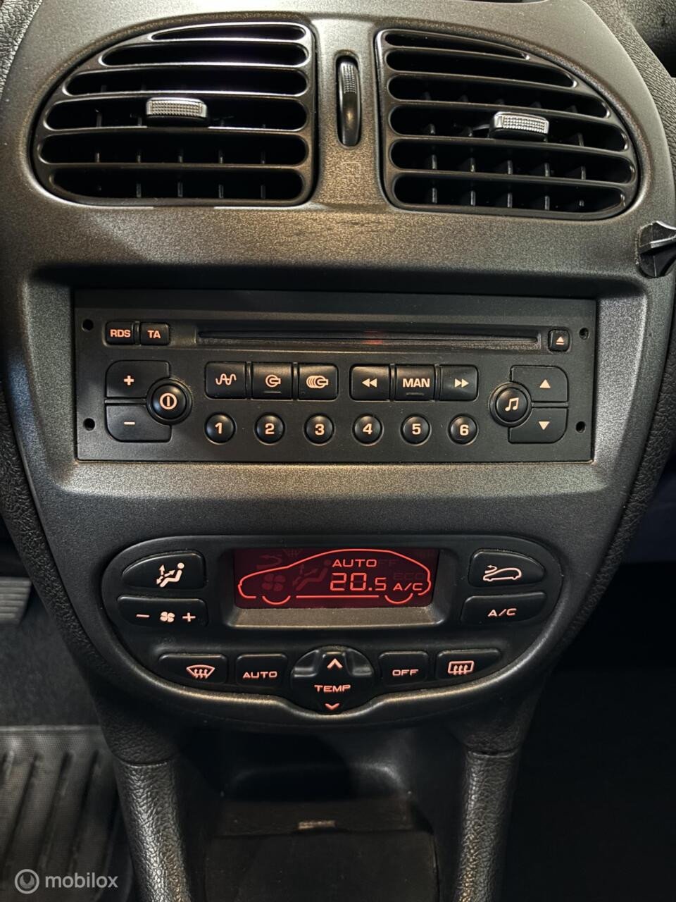 Peugeot 206 1.6-16v roland garros