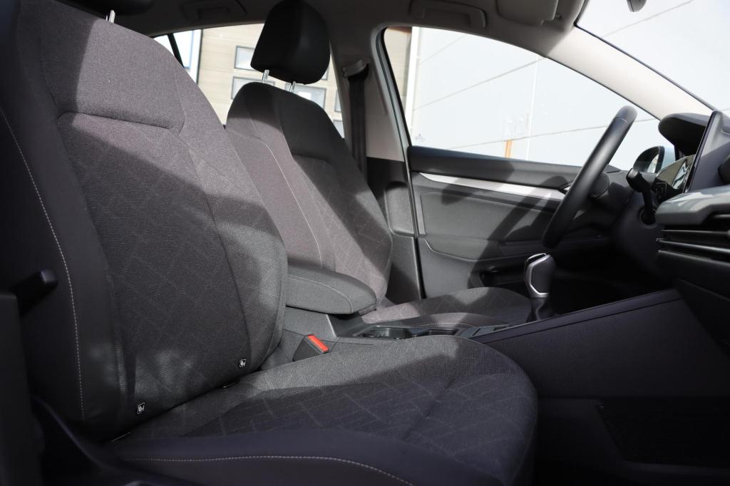 Volkswagen Golf 1.5 tsi life 130pk