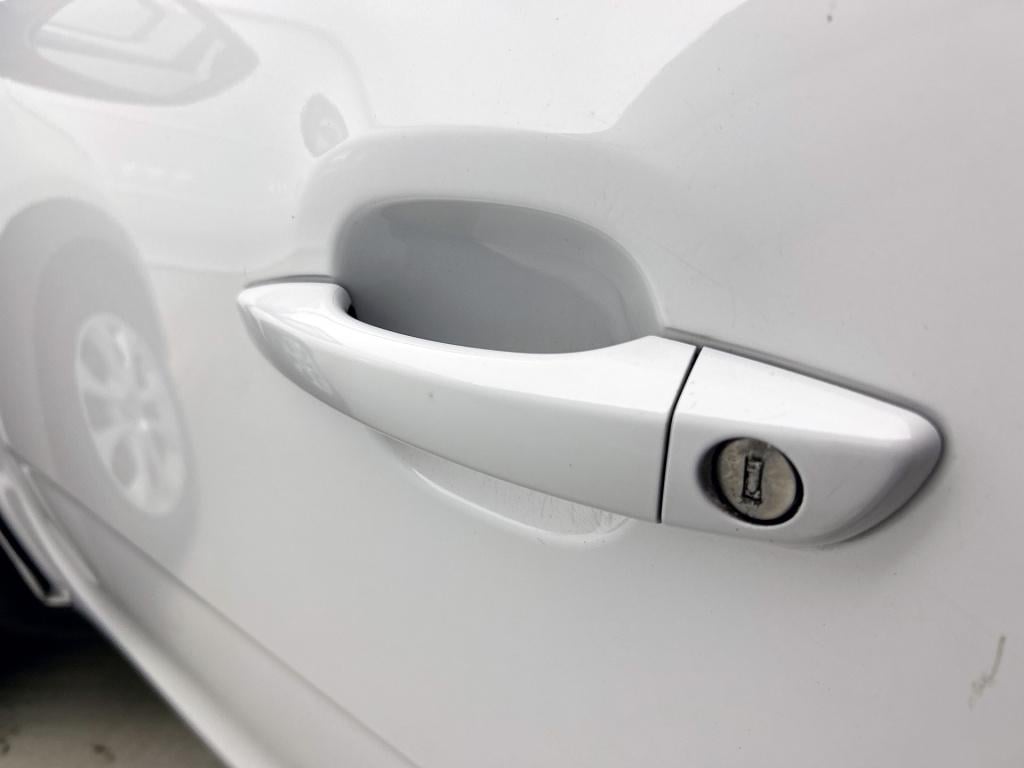 Citroen C3 83 pk feel | rijklaar | navigatie | climate control | apple carp