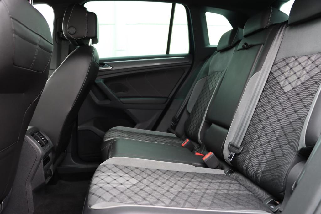 Volkswagen Tiguan 1.4 tsi ehybrid r-line business+ 245pk dsg6 | soh 92,4% |