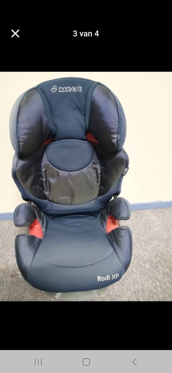 Maxi Cosi autostoeltje, vanaf ong. 4 jaar oud in prima staat