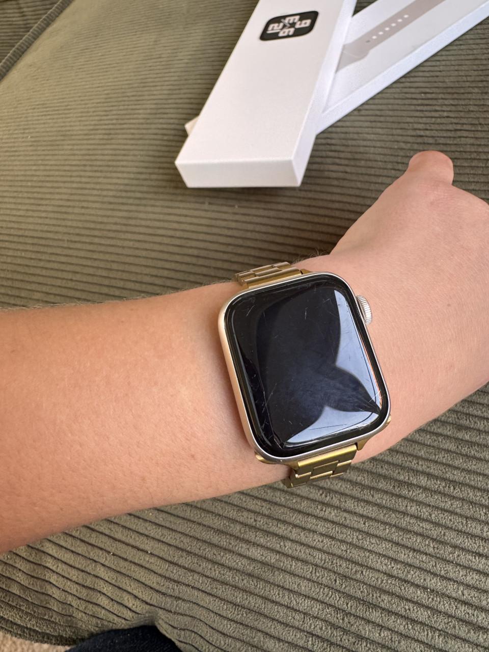 Apple Watch SE (2e gen) 40mm Star Alu Star Sp GPS
