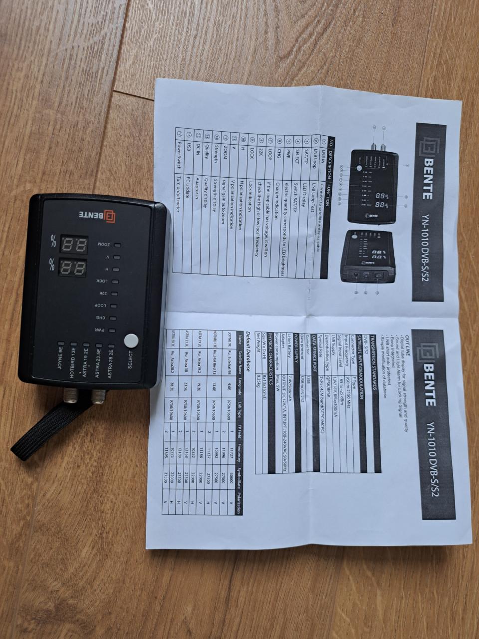 Te koop canaldigitaal schotelst met sateliet zoeker