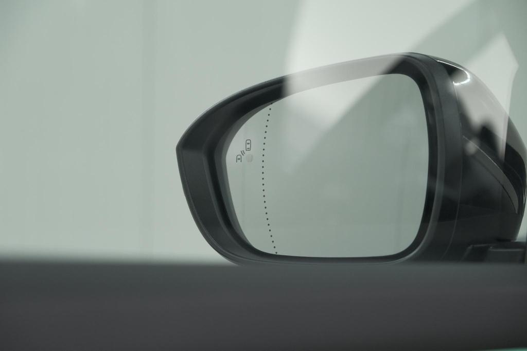 Renault Austral 1.2 e-tech full hybrid 200 techno | 360 camera | panoramada