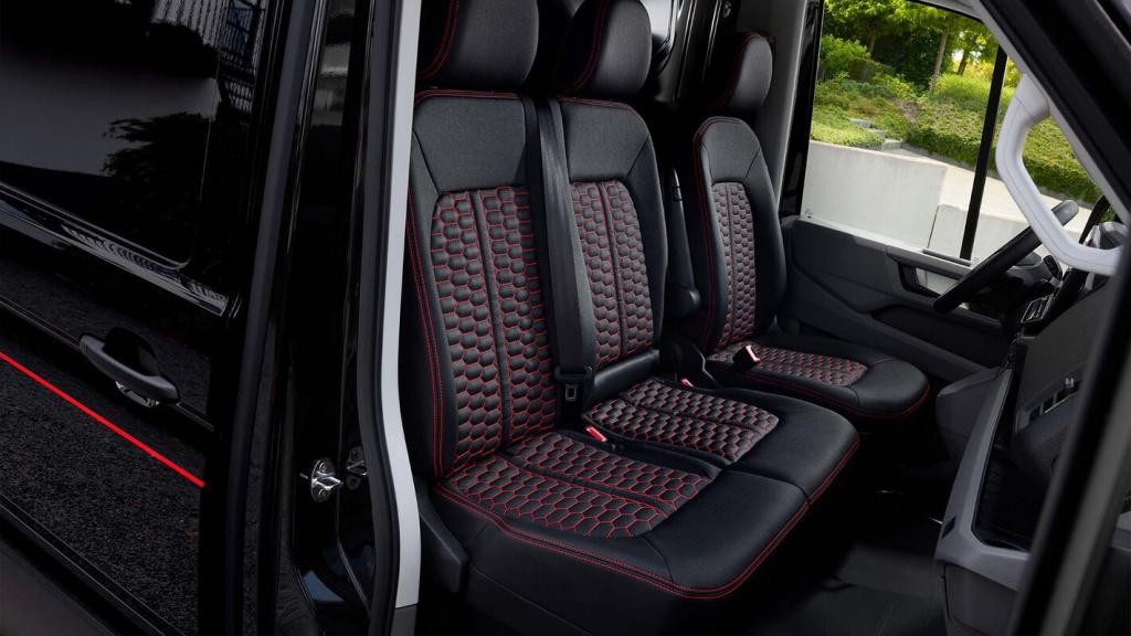 Volkswagen Crafter 2.0 tdi 177pk dsg l3h3 shadow x limited edition nr13/50 