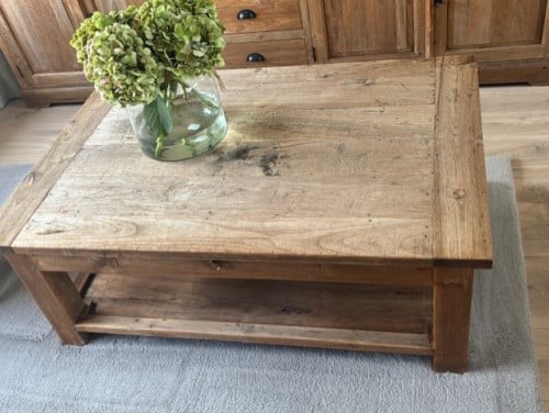 Salontafel van teakhout