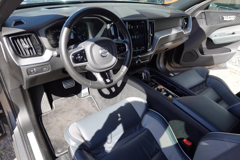 Volvo XC60 2.0 b5 r-design